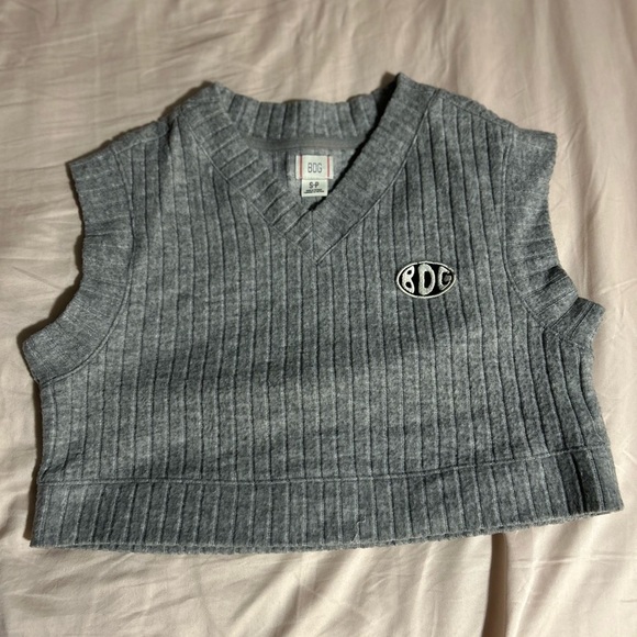BDG Tops - Urban Outfitters Ultra-Crop Sweater Vest Size S